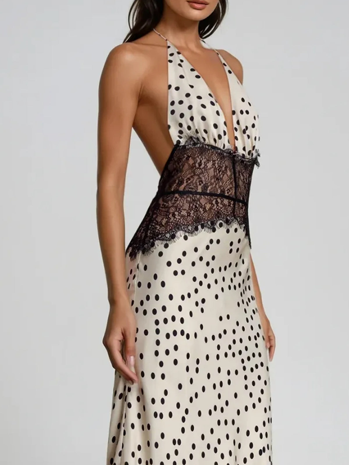 Vestido Largo Satinado con Cuello Halter