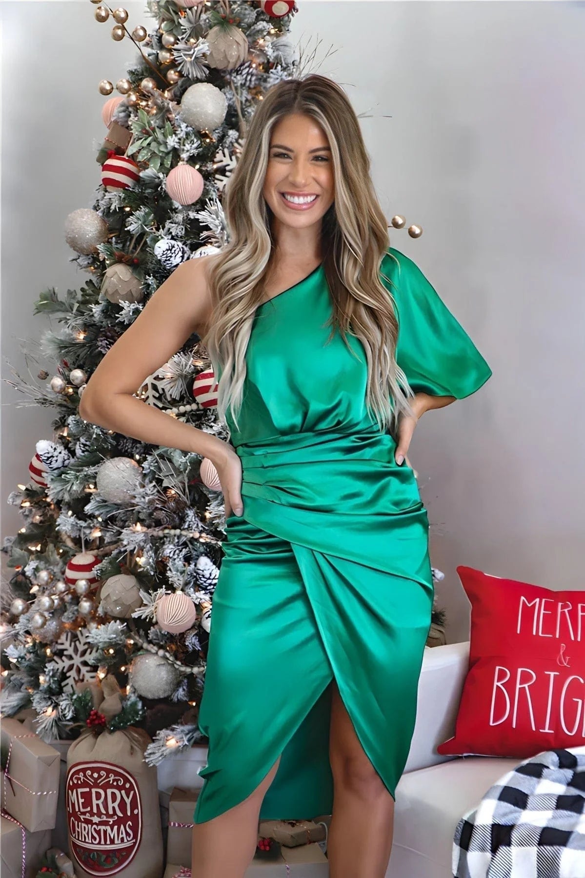 Vestido Midi Satinado de un Hombro con Mangas Acampanadas 